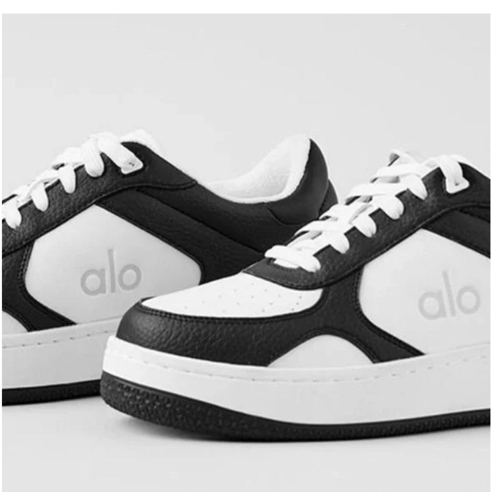 ALO Yoga Mens Recovery Black and White Sneakers 8.5 - Picture 4 of 16